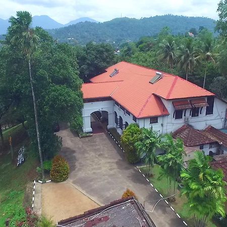 Ratnapura Rest House Ξενοδοχείο Εξωτερικό φωτογραφία