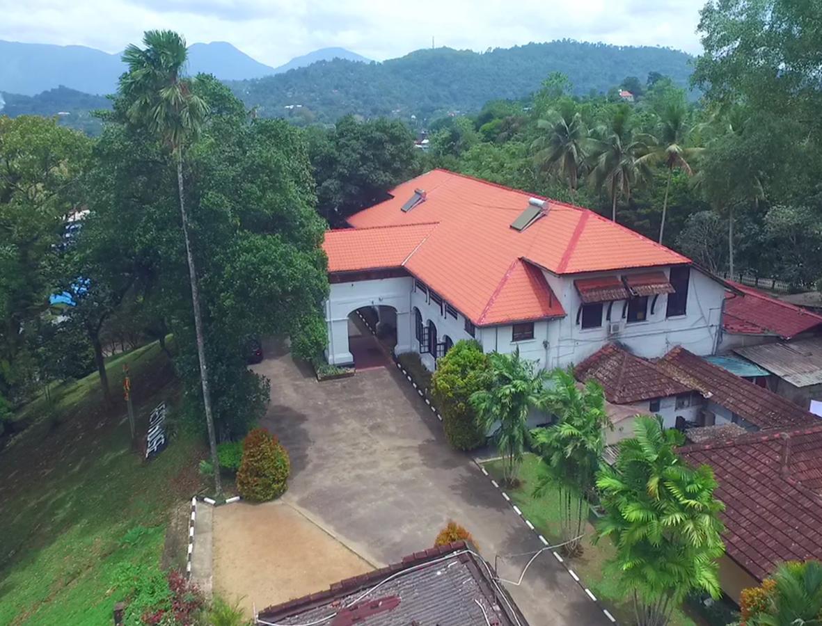 Ratnapura Rest House Ξενοδοχείο Εξωτερικό φωτογραφία